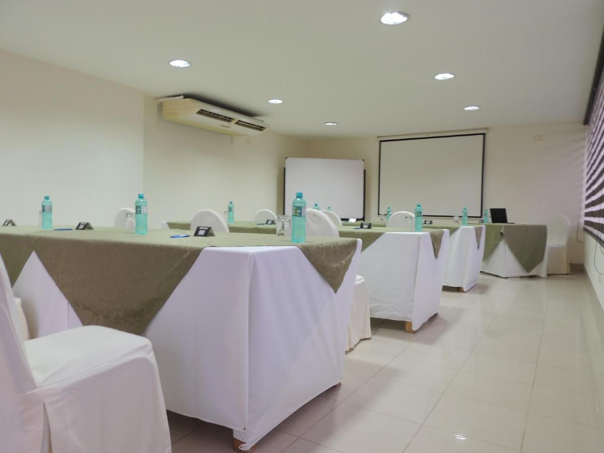 Hotel Club Del Sol Atacames Kültér fotó