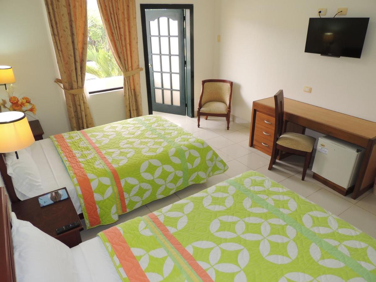 Hotel Club Del Sol Atacames Kültér fotó