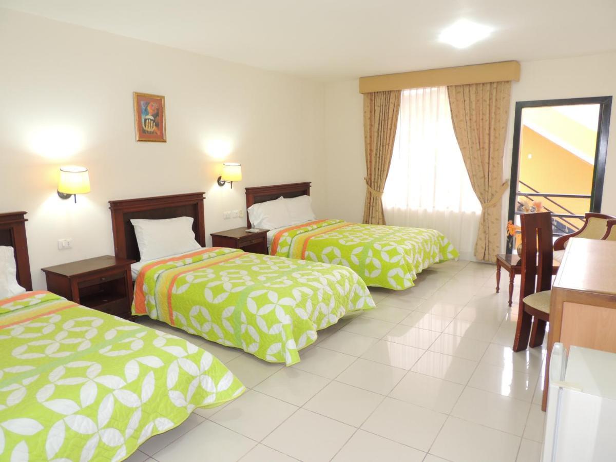 Hotel Club Del Sol Atacames Kültér fotó