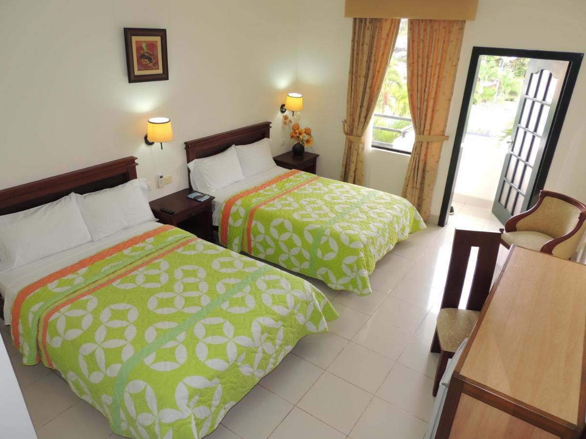 Hotel Club Del Sol Atacames Kültér fotó