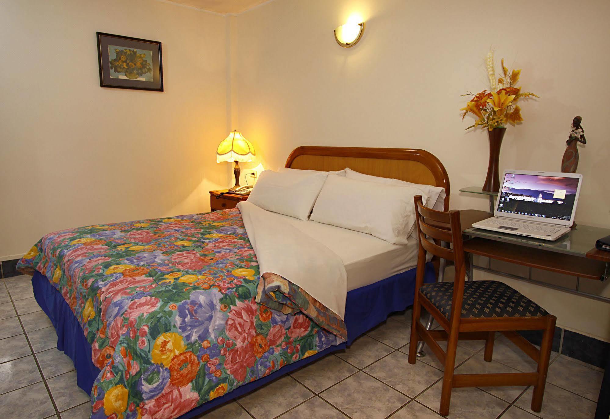 Hotel Club Del Sol Atacames Kültér fotó