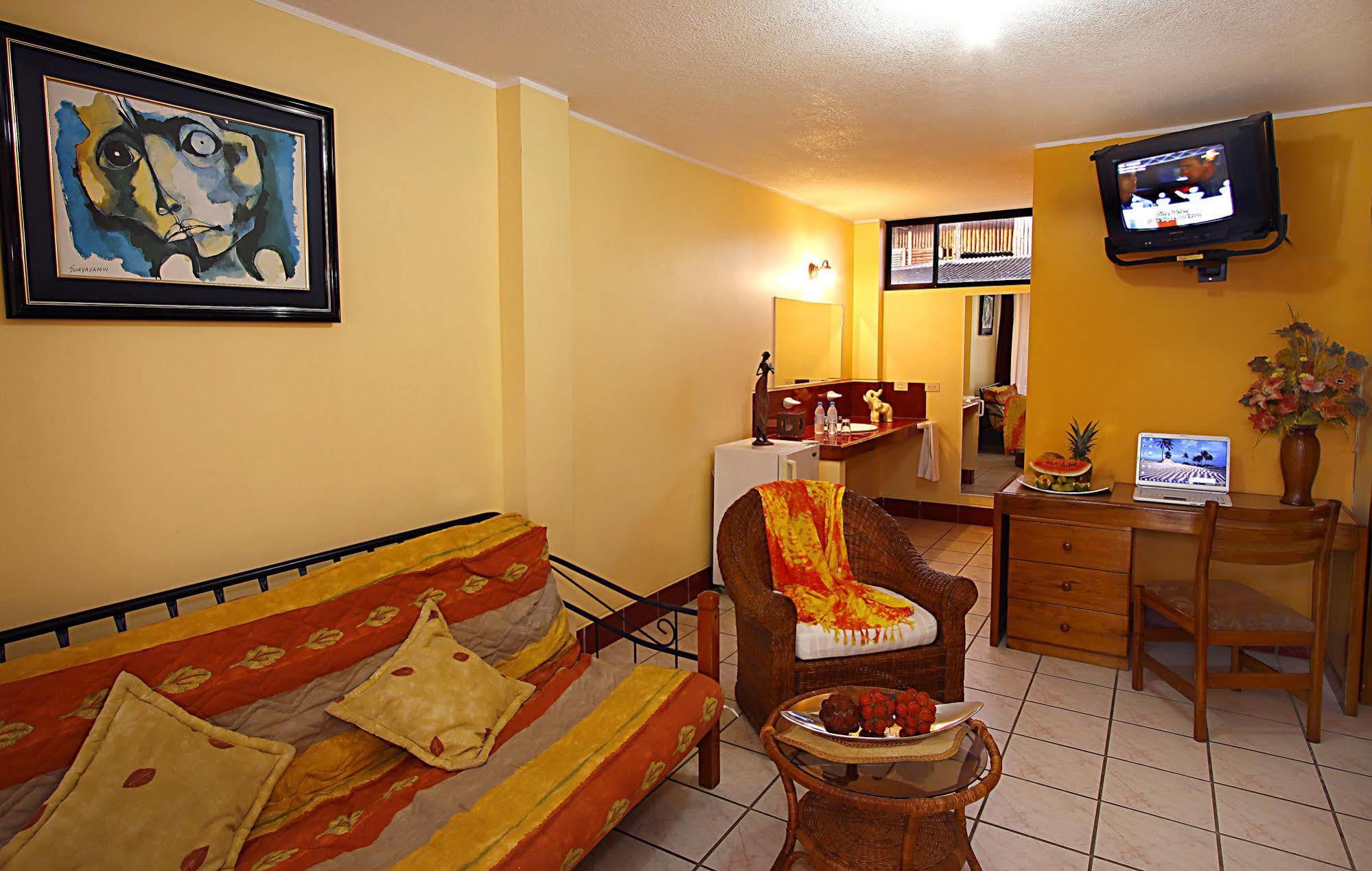 Hotel Club Del Sol Atacames Kültér fotó